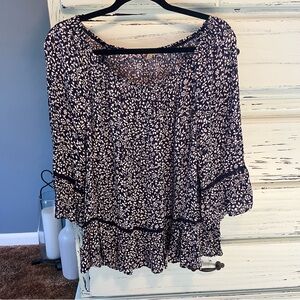 Democracy Navy and White Floral Blouse